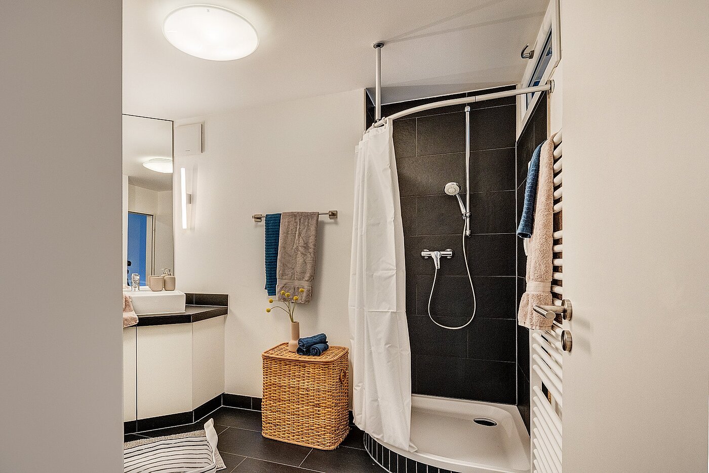 Appartamento a 1 camera | München-Freimann | 2105ML4 | ...mit Viertelkreisdusche