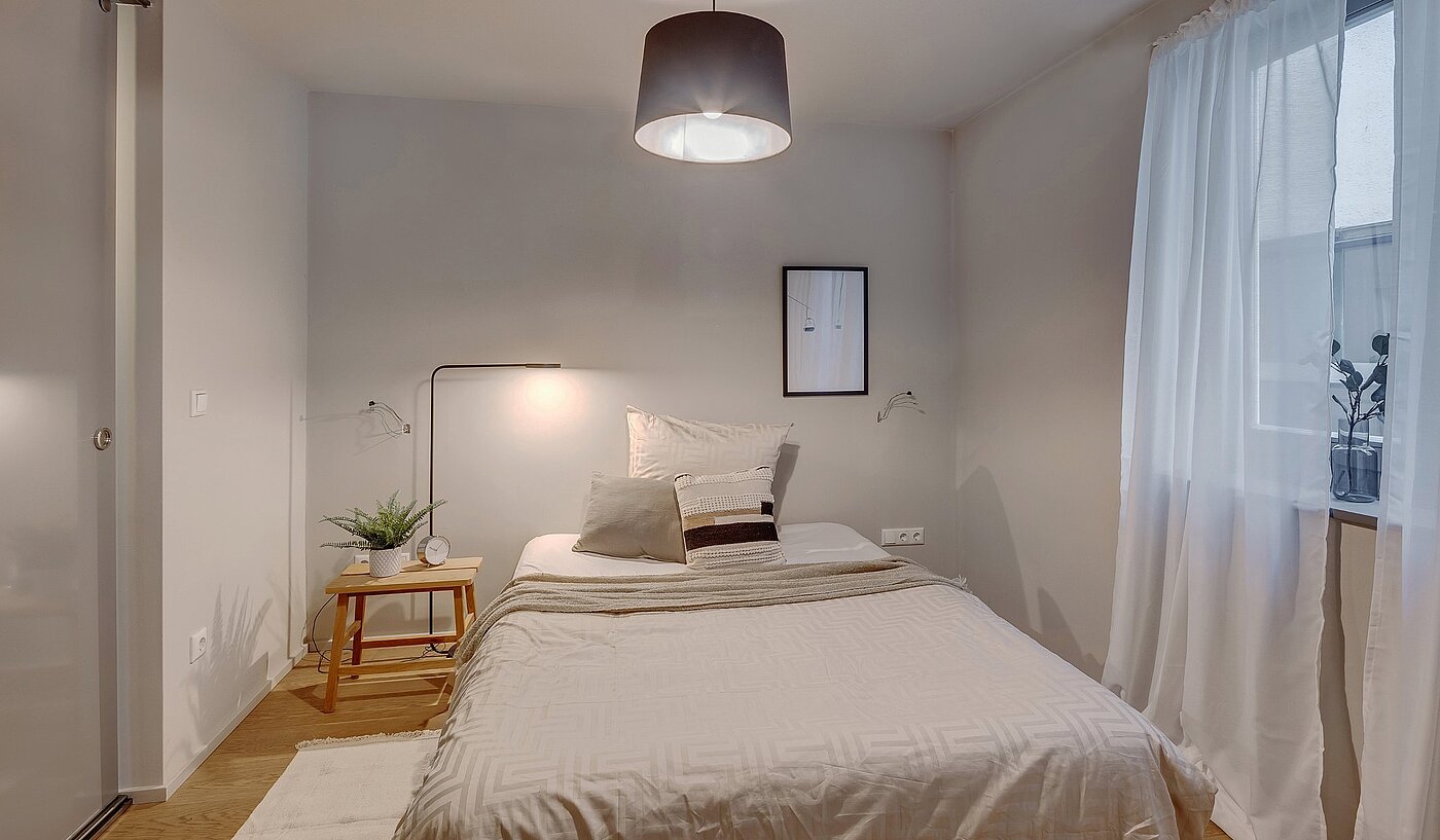 Piano rialzato a 2 camere | München-Lehel | 2012ML1 | Gemütliches Schlafzimmer...