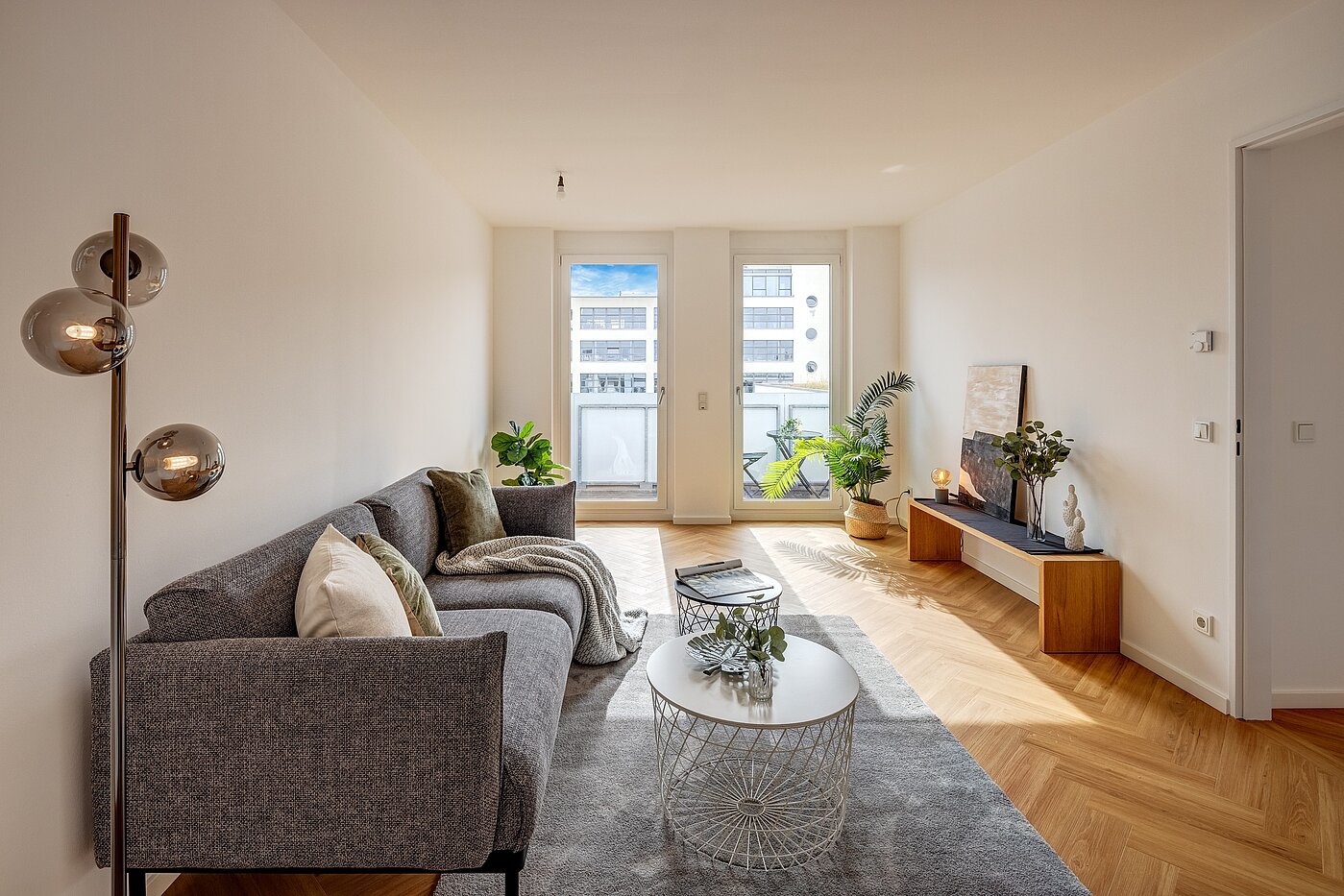 Appartamento a 2.5 camere | München-Schwanthalerhöhe | 2210ML2 | Lichtdurchflutetes Wohnzimmer