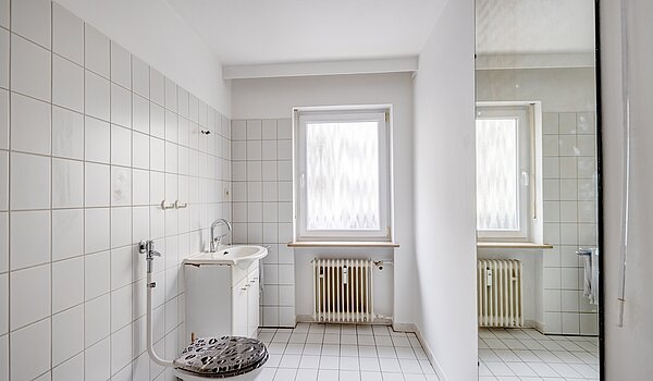 Appartamento al piano terra a 2.5 camere | München-Schwabing | 70441 | Und Fenster