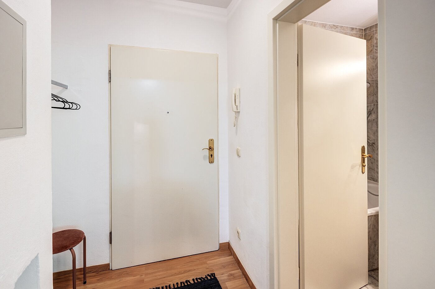 Appartamento a 1 camera | München-Schwabing | 70249 | Eingangsbereich mit...