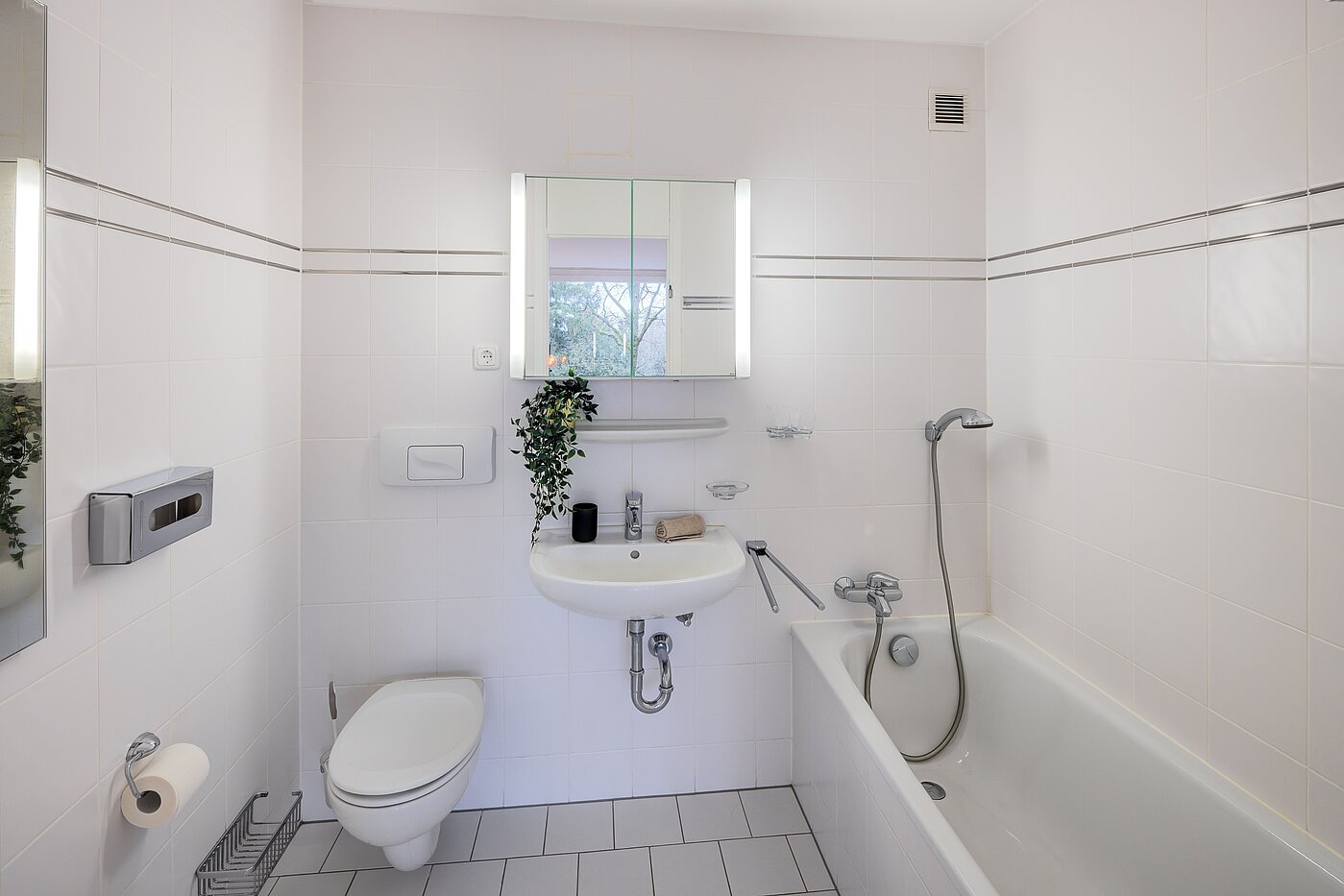 Appartamento a 3.5 camere | München-Bogenhausen | 703052 | Bad en Suite