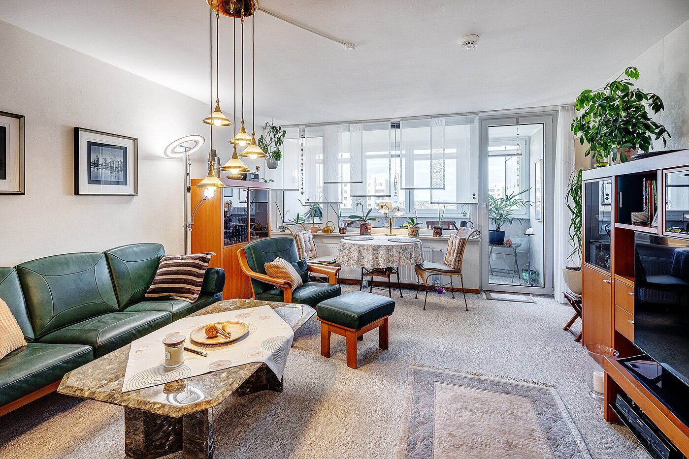 Appartamento a 3 camere | München-Feldmoching | 2201ML2 | Blick in das große Wohnzimmer...