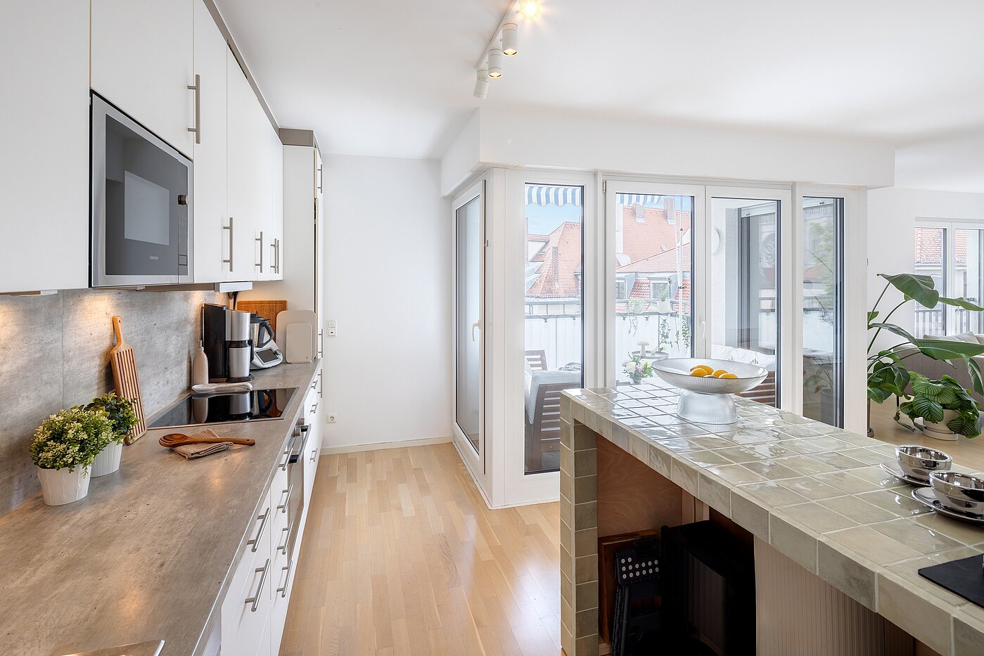 Appartamento a 3 camere | München-Ludwigsvorstadt | 70488 | ...und Theke, sowie...