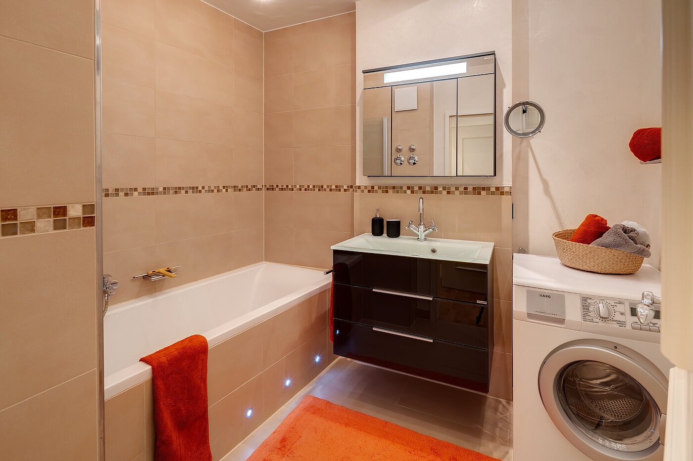 Appartamento a 2 camere | München-Altstadt | 2106ML7 | Bad mit Badewanne und...