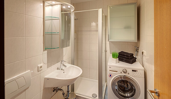 Appartamento al piano terra a 2 camere | München-Feldmoching | 70424 | Duschbad