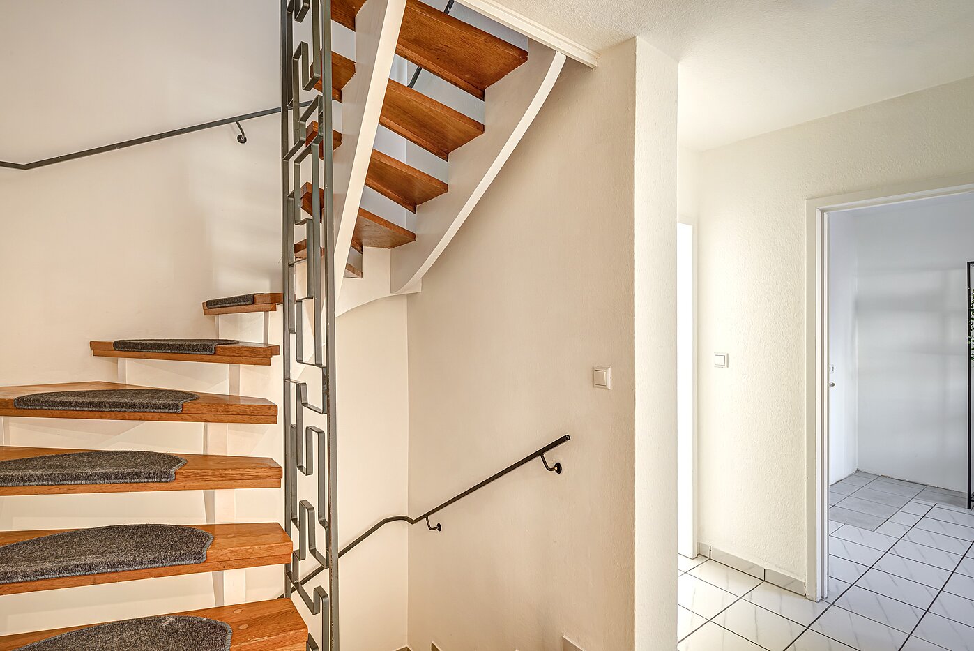 Casa centrale a schiera a 5 camere | Unterschleißheim | 70187 | Auf dem Weg nach oben
