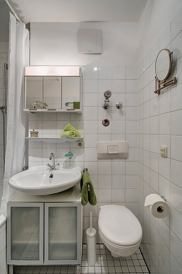 Appartamento a 1.5 camere | München-Lehel | 2107ML9 | Weiß gefliestes Bad...
