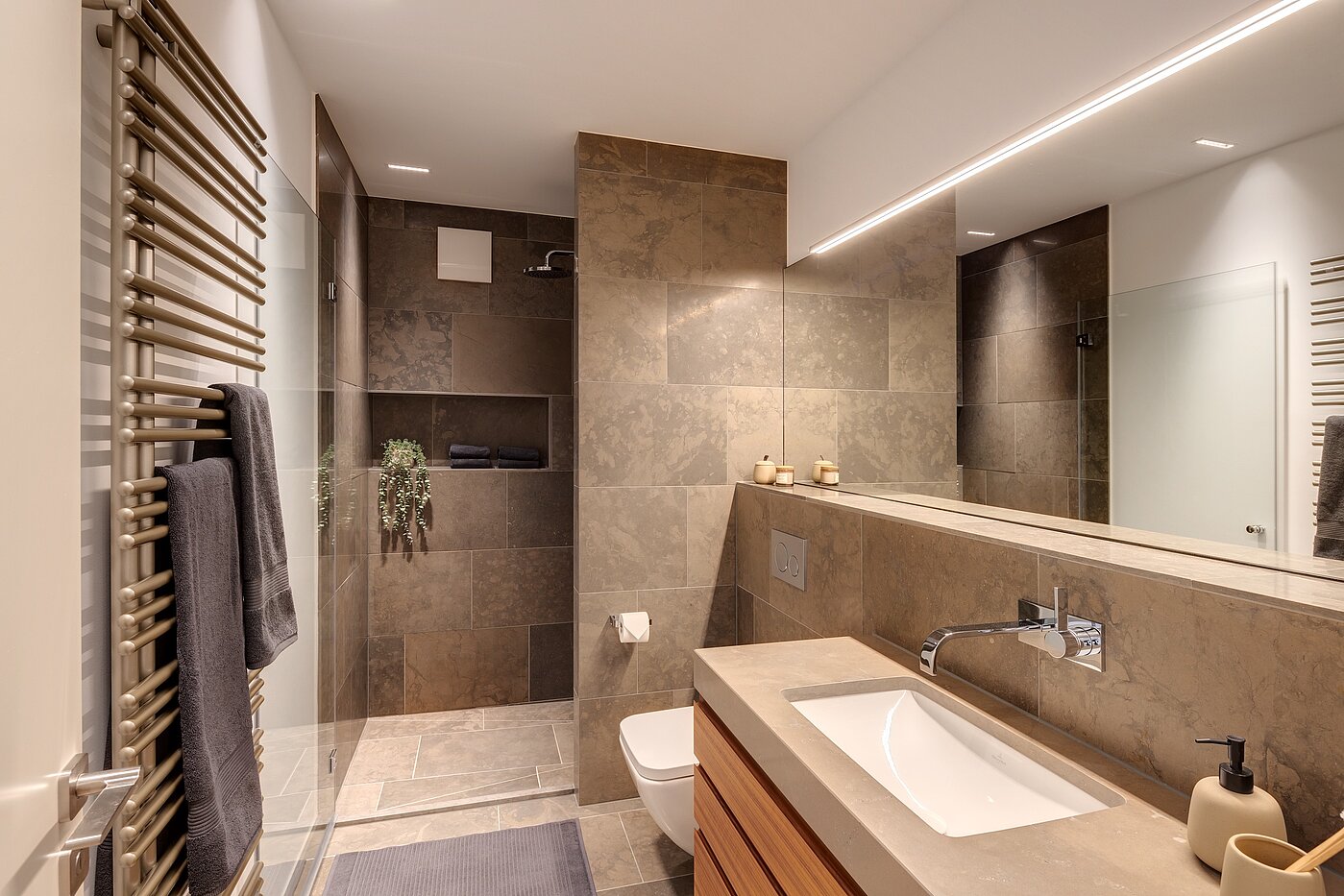 Appartamento a 3 camere | 70046 | Luxuriöses Gäste-Bad...
