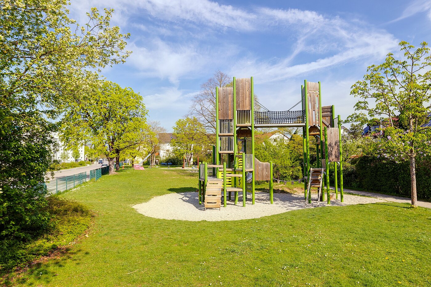 Casa bifamiliare a 6.5 camere | Unterschleißheim | 70122 | Spielplatz in der Alleestraße