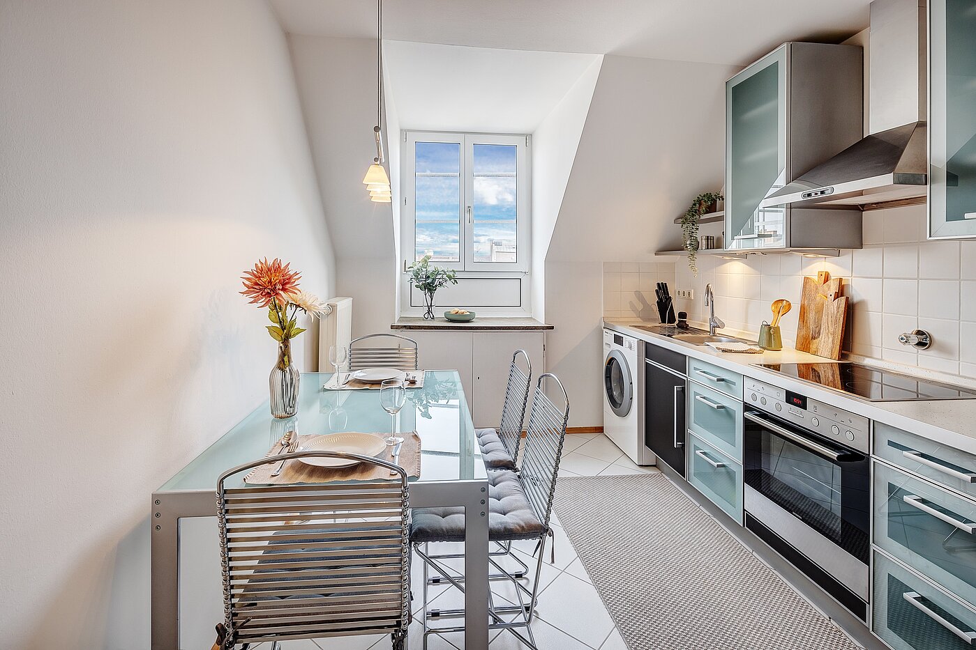 Appartamento mansardato a 2 camere | München-Au | 2209ML3 | Große Küche mit Fenster