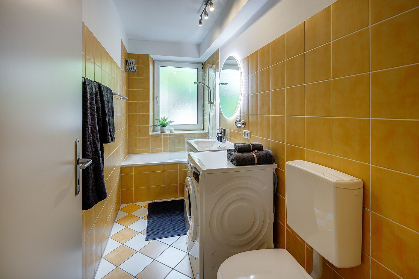 Appartamento a 2.5 camere | München-Isarvorstadt | 70121 | Bad mit Fenster...