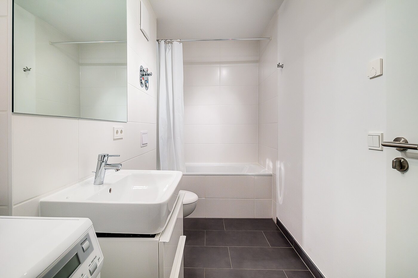 Appartamento a 3 camere | München-Moosach | 70164 | ...und Badewanne