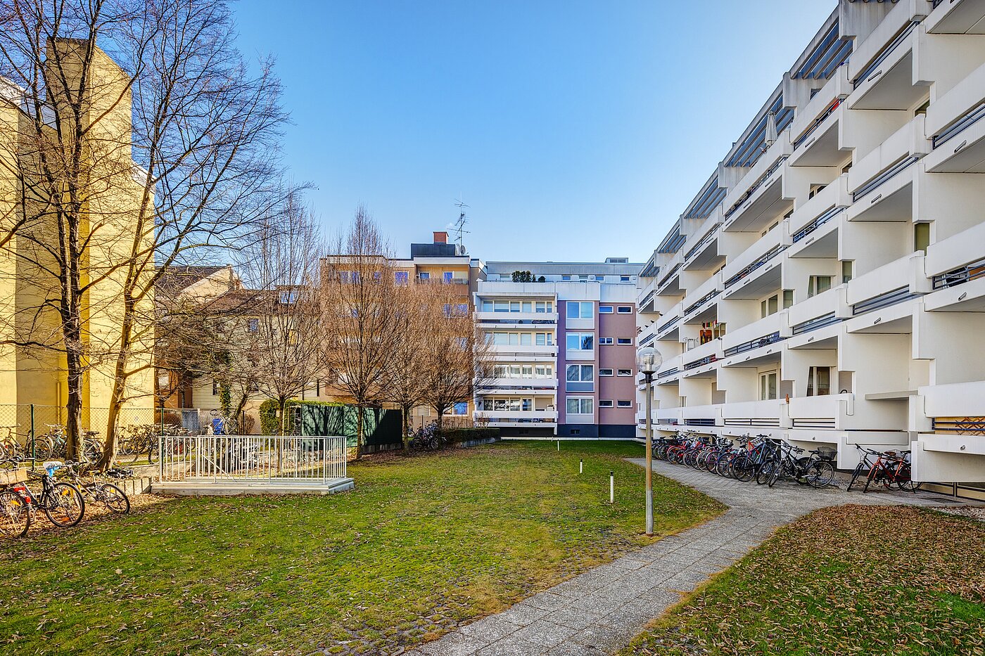 Appartamento a 1 camera | München-Neuhausen | 2301ML8 | Begrünter Innenhof