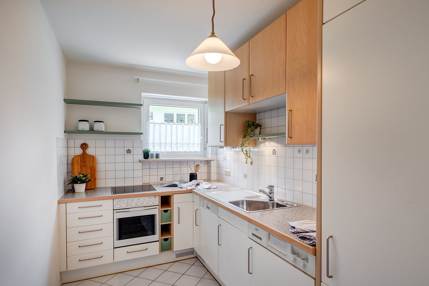 Appartamento al piano terra a 4 camere | München-Laim | 702161 | Funktionale Küche mit...