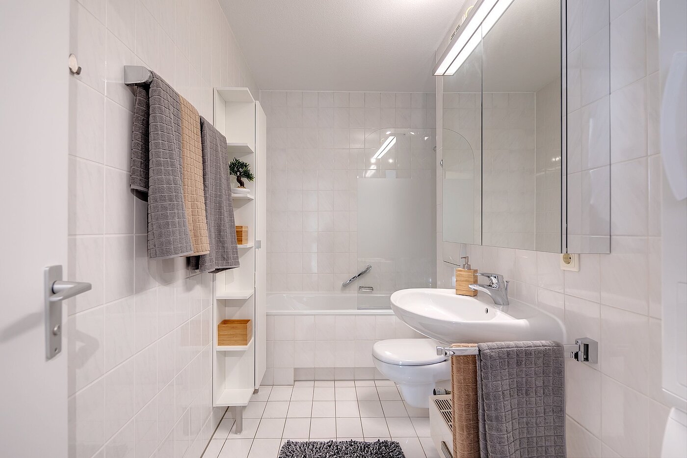 Appartamento a 2 camere | München-Oberföhring | 2007ML8 | Bad mit