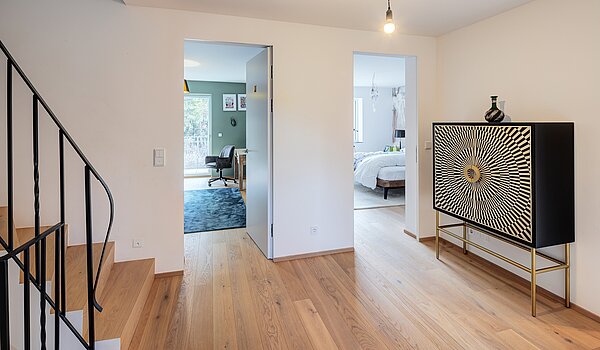 Casa a schiera d'angolo a 6 camere | München-Trudering | 70191 | Diele im Obergeschoss