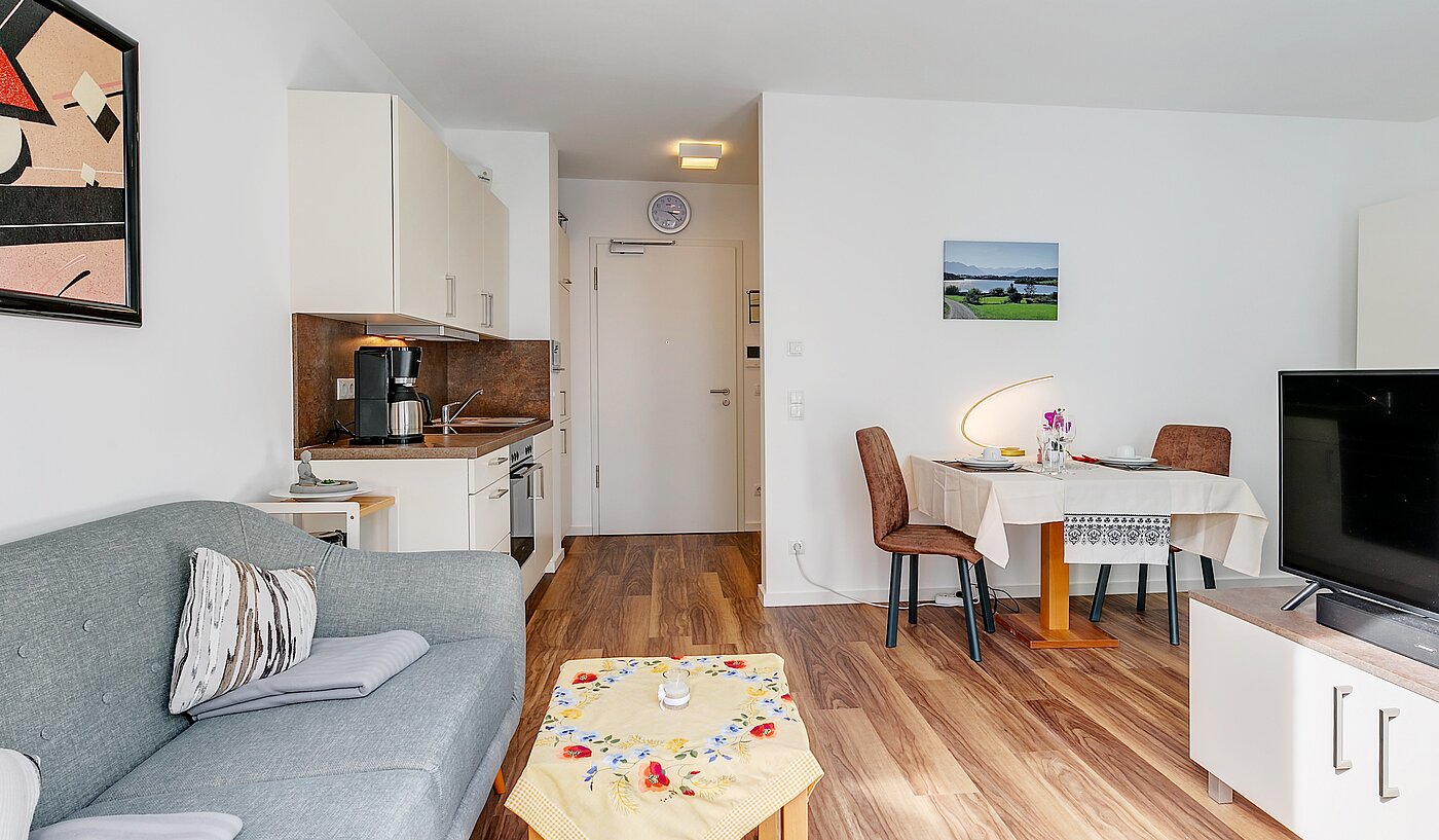 Appartamento al piano terra a 1 camera | München-Milbertshofen | 2202ML8 | Gemütliche Sitzecke...