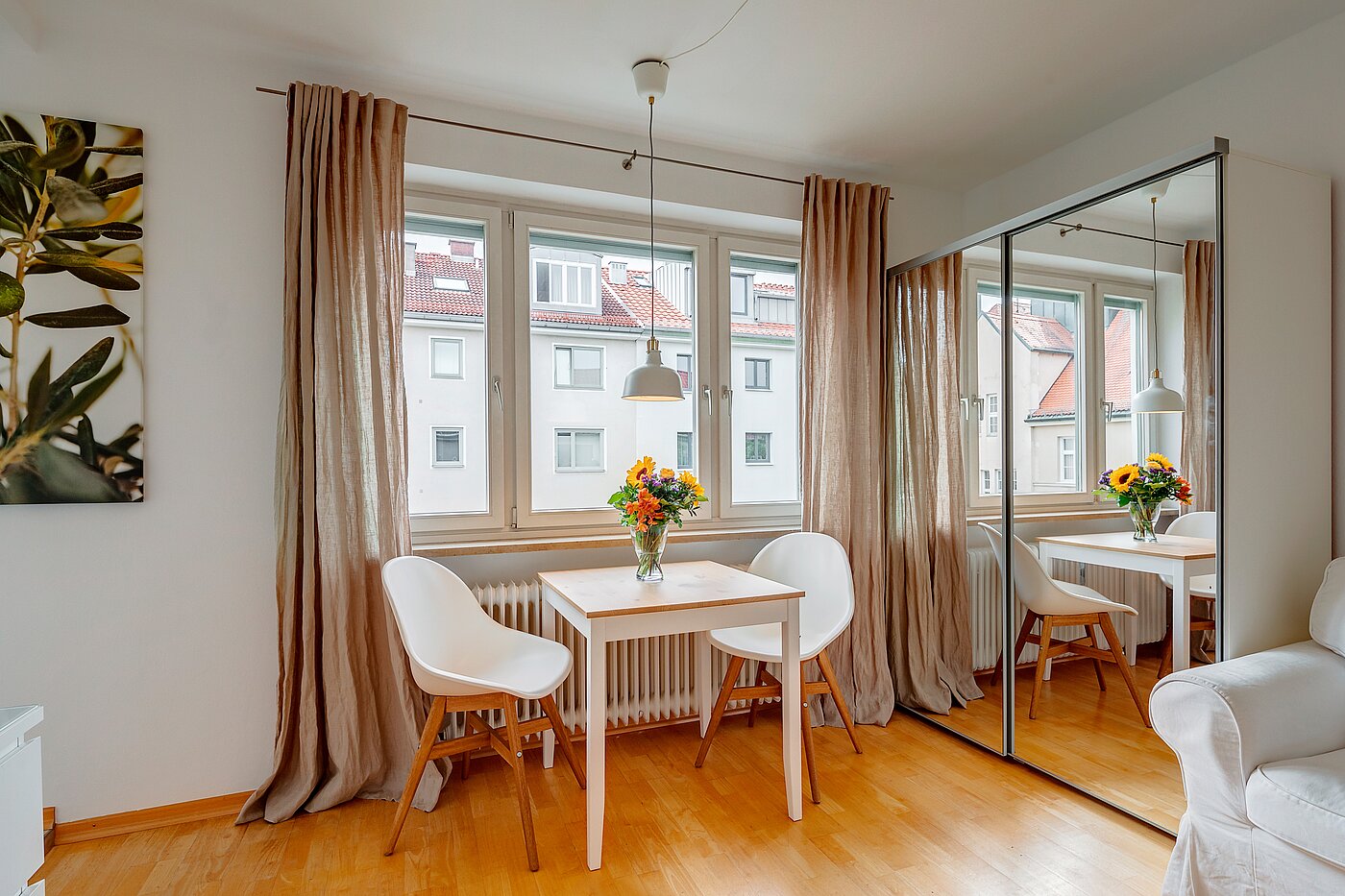 Appartamento a 2 camere | München-Schwabing | 70130 | ... mit Platz für einen Esstisch