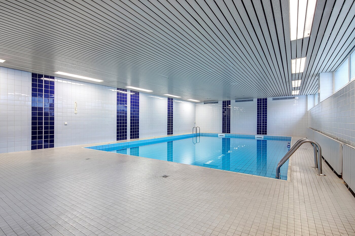 Appartamento a 1.5 camere | München-Sendling-Westpark | 2207ML4 | Hauseigenes Hallenbad mit...