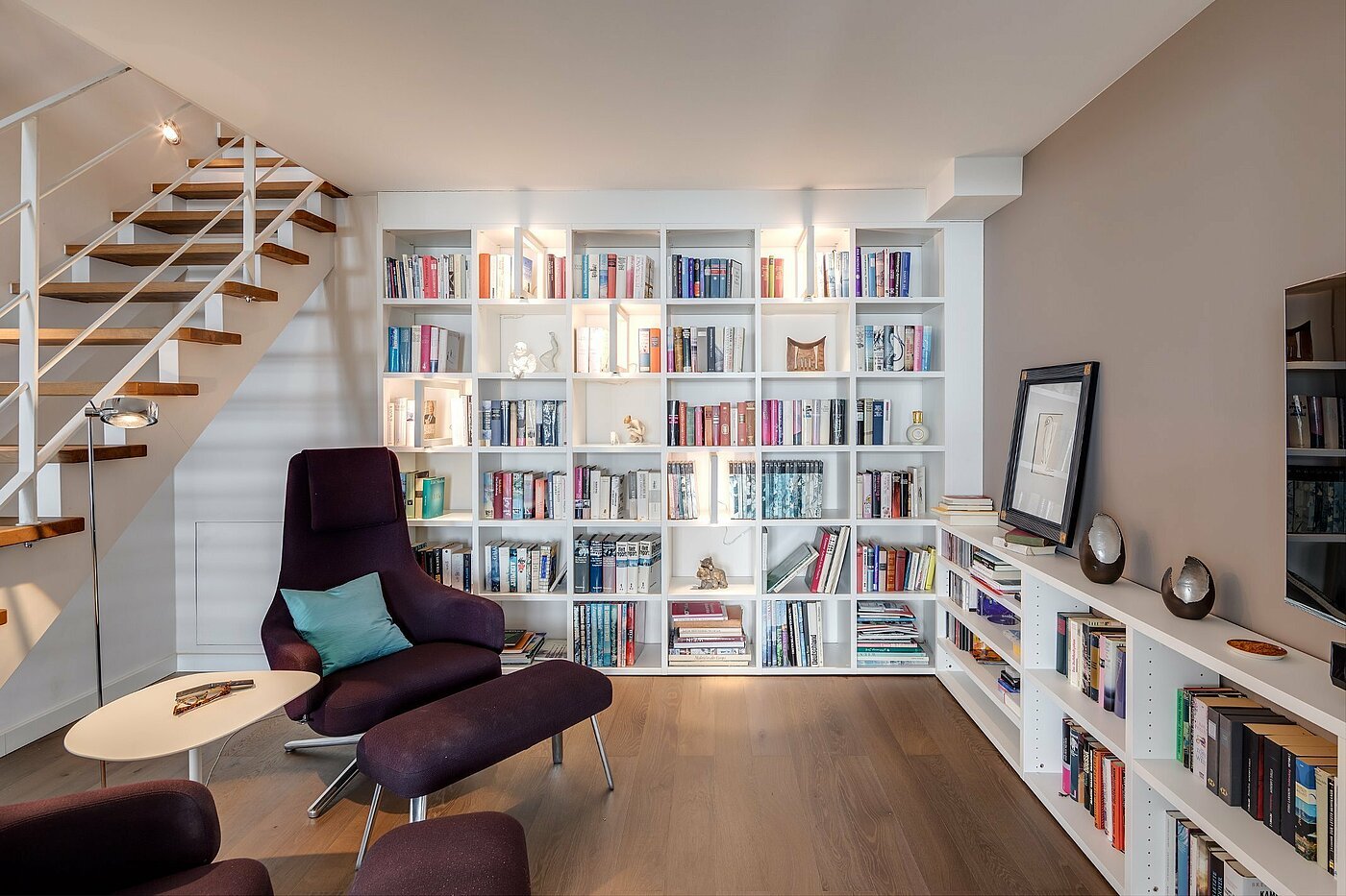 Appartamento a 5 camere | München-Maxvorstadt | 1807ML1 | Fernseh- und Leseraum