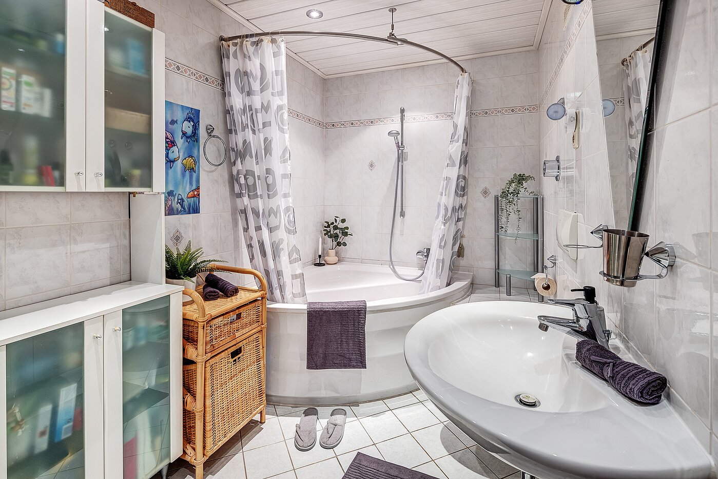 Appartamento a 2 camere | Germering | 70029 | Bad mit Eckbadewanne