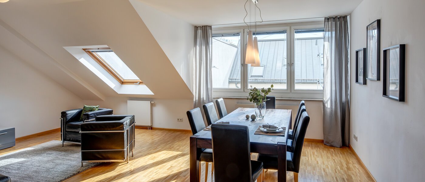 attico con terrazzo München Maxvorstadt - Museumsviertel 02 zona living 1