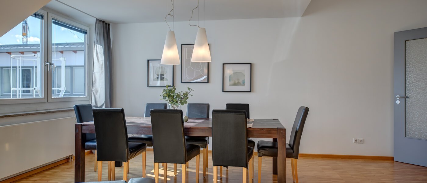 attico con terrazzo München Maxvorstadt - Museumsviertel 01 zona pranzo 1