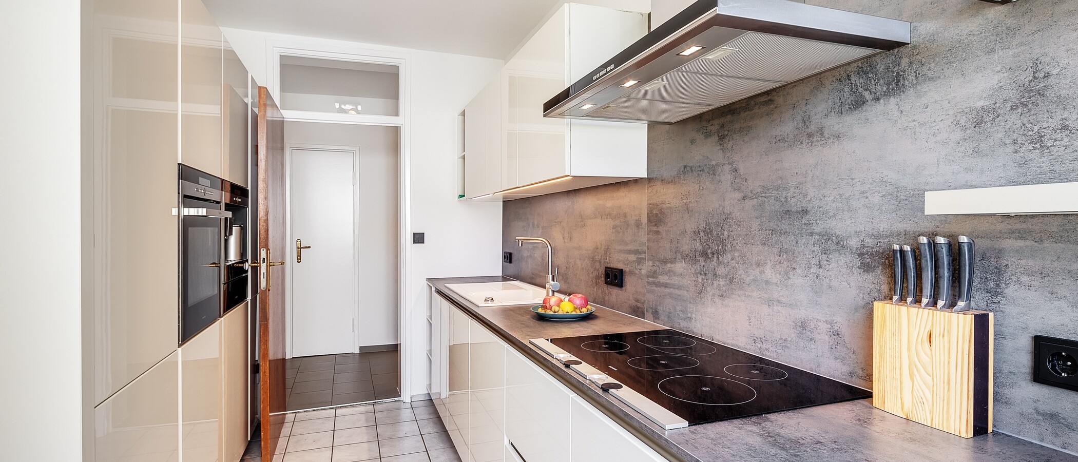 appartamento München Neuhausen 03 cucina 10004