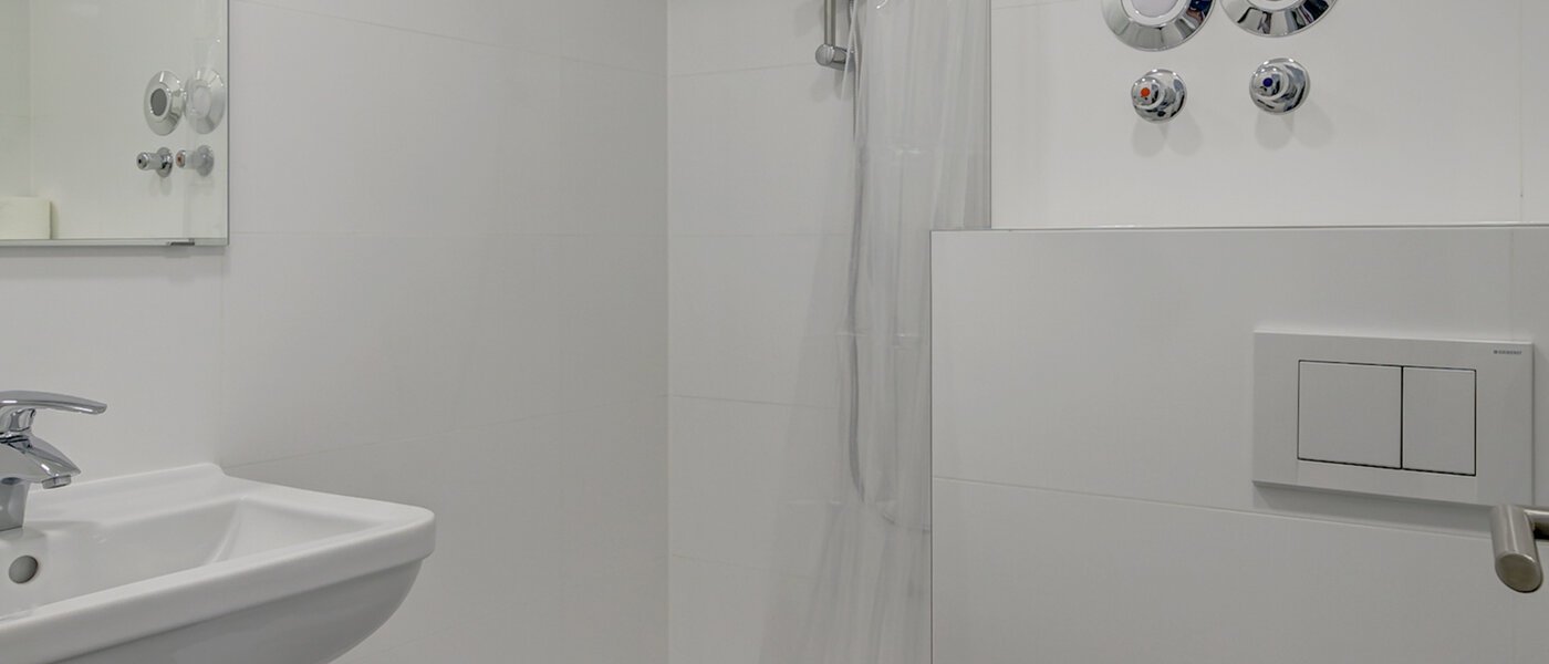 abitazione München Schwabing-Nord (zw. Leopoldstraße & Englischen Garten) 03 bagno 10010