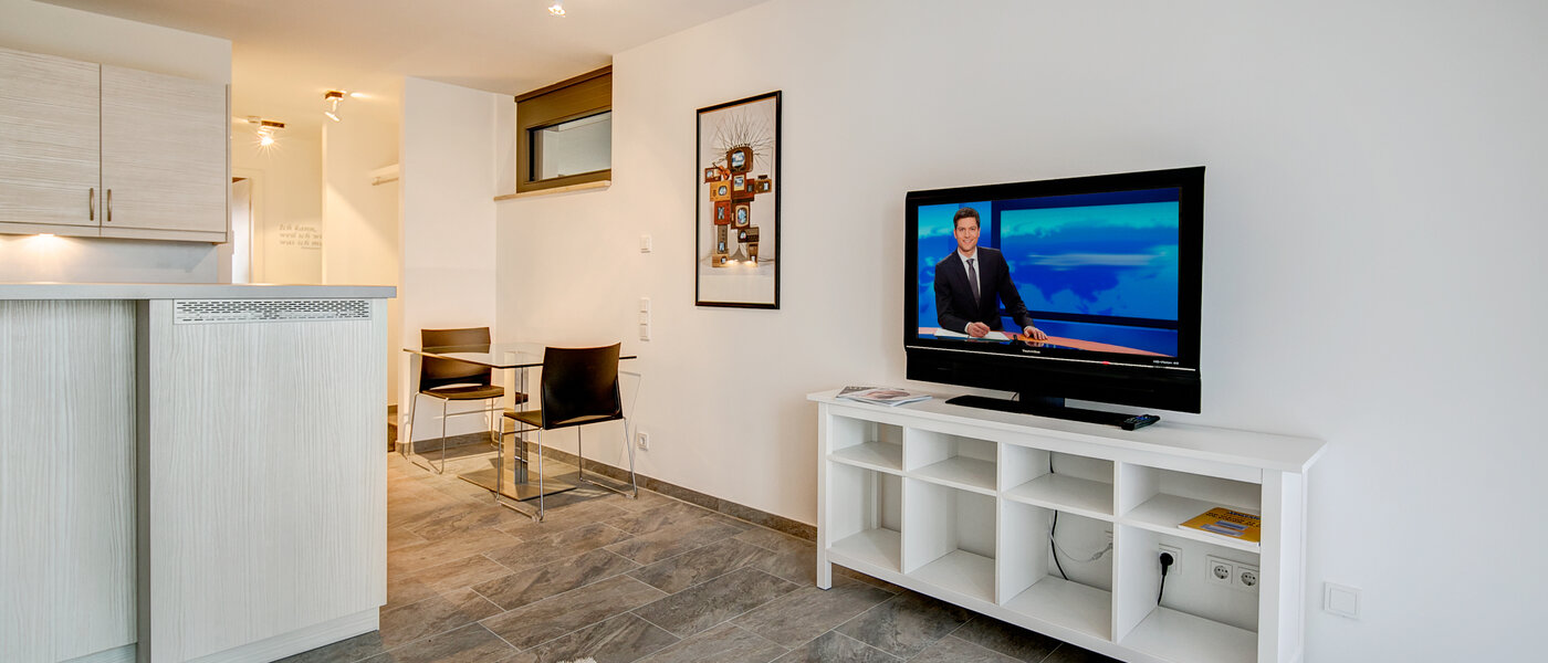 appartamento München Lehel 03 soggiorno 10017