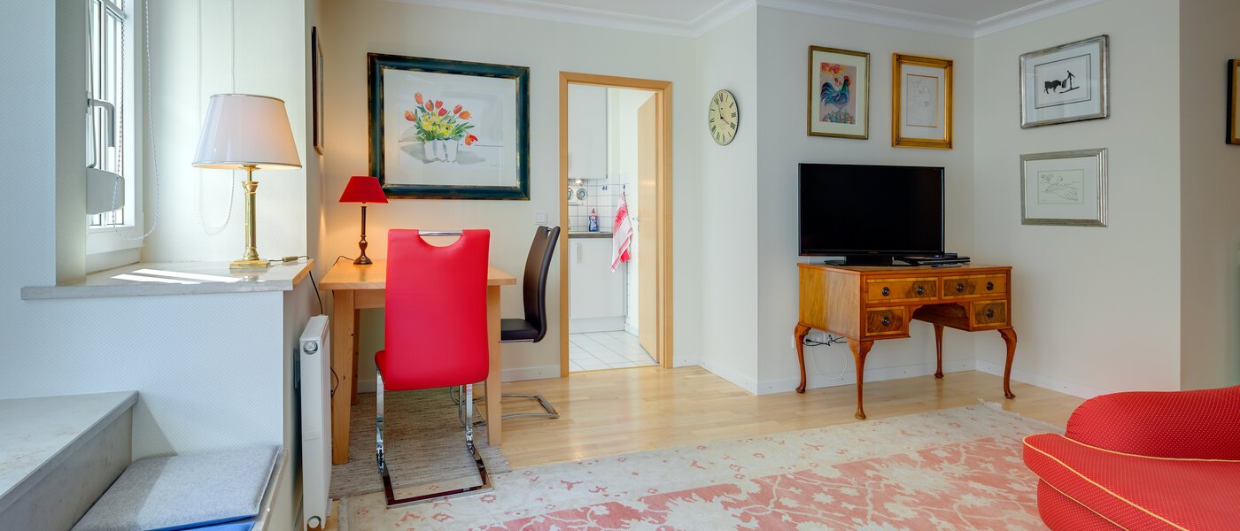 appartamento München Neuhausen 03 soggiorno 10045