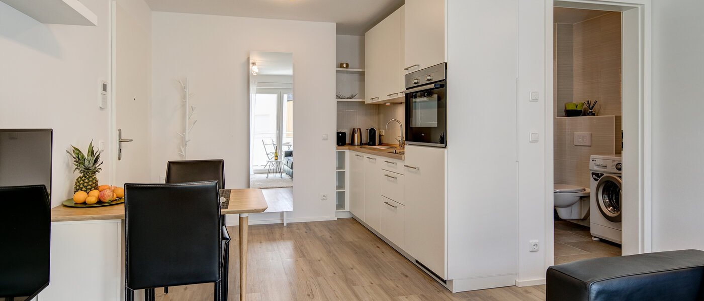 abitazione München Moosach 04 soggiorno 10242