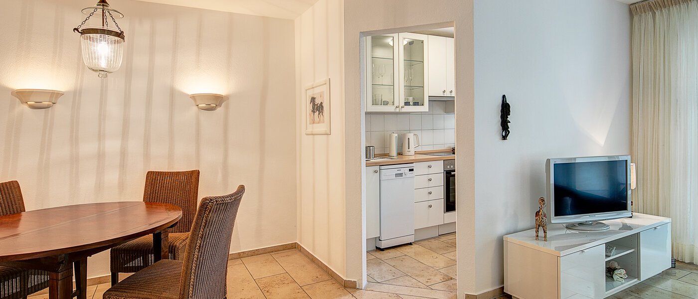 appartamento München Harlaching 04 soggiorno 10257