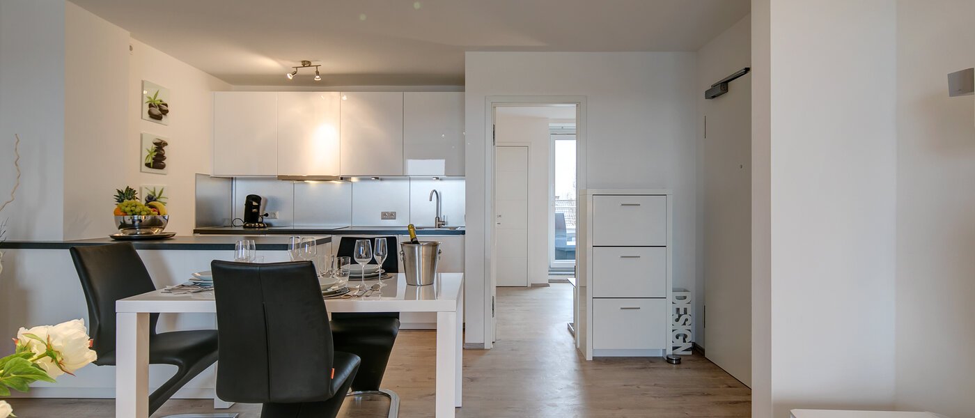 appartamento München Ludwigsvorstadt 04 soggiorno 10286