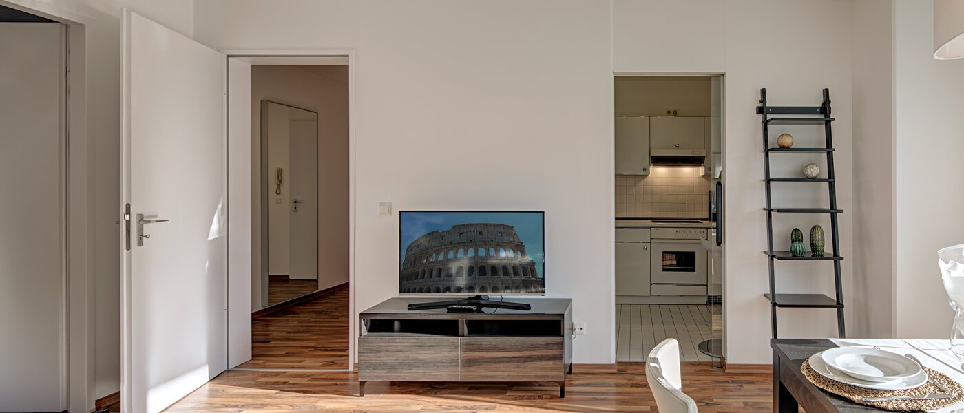 appartamento München Oberföhring 04 soggiorno 10330