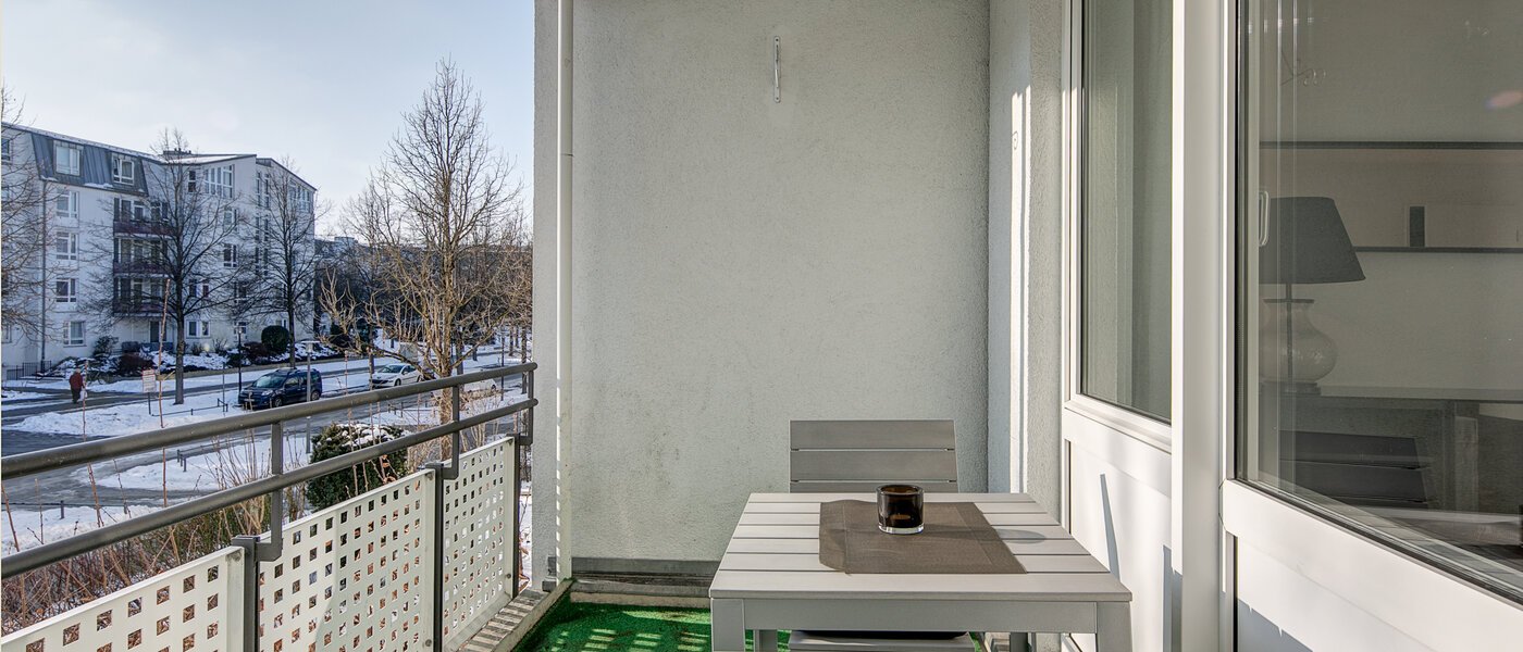 appartamento München Oberföhring 01 balcone 10330