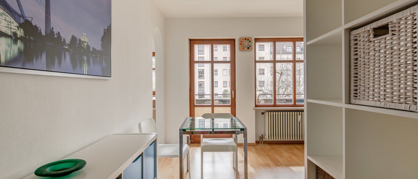 appartamento München Berg am Laim 04 soggiorno 10487