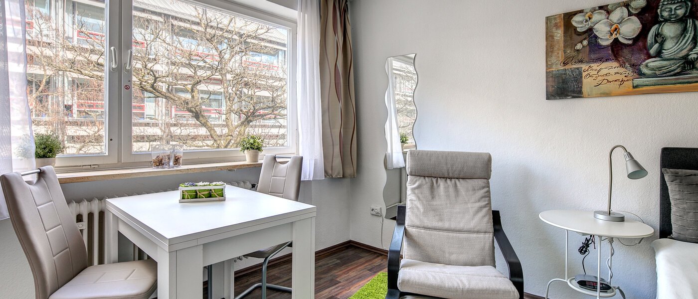 appartamento München Berg am Laim 02 soggiorno 10494