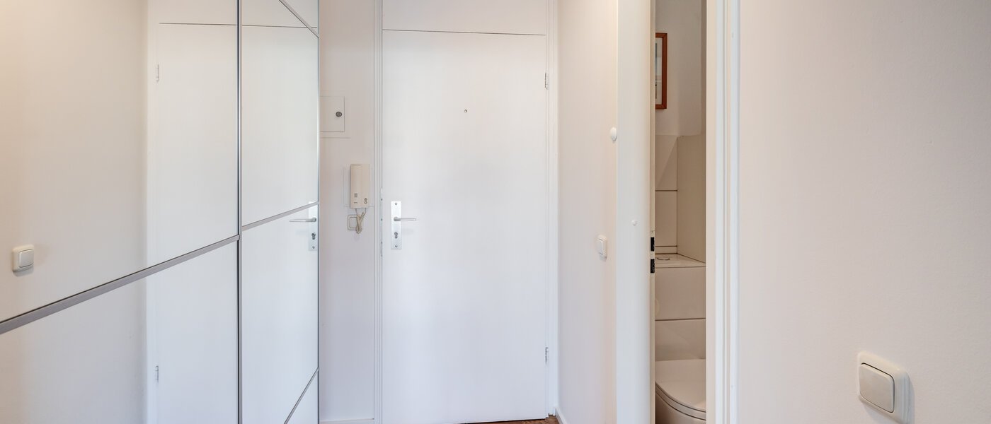 abitazione München Neuhausen 01 ingresso/corridioio 10591