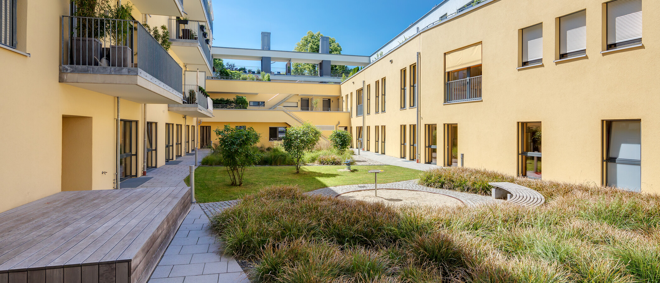 appartamento München Schwabing 01 cortile interno  10614