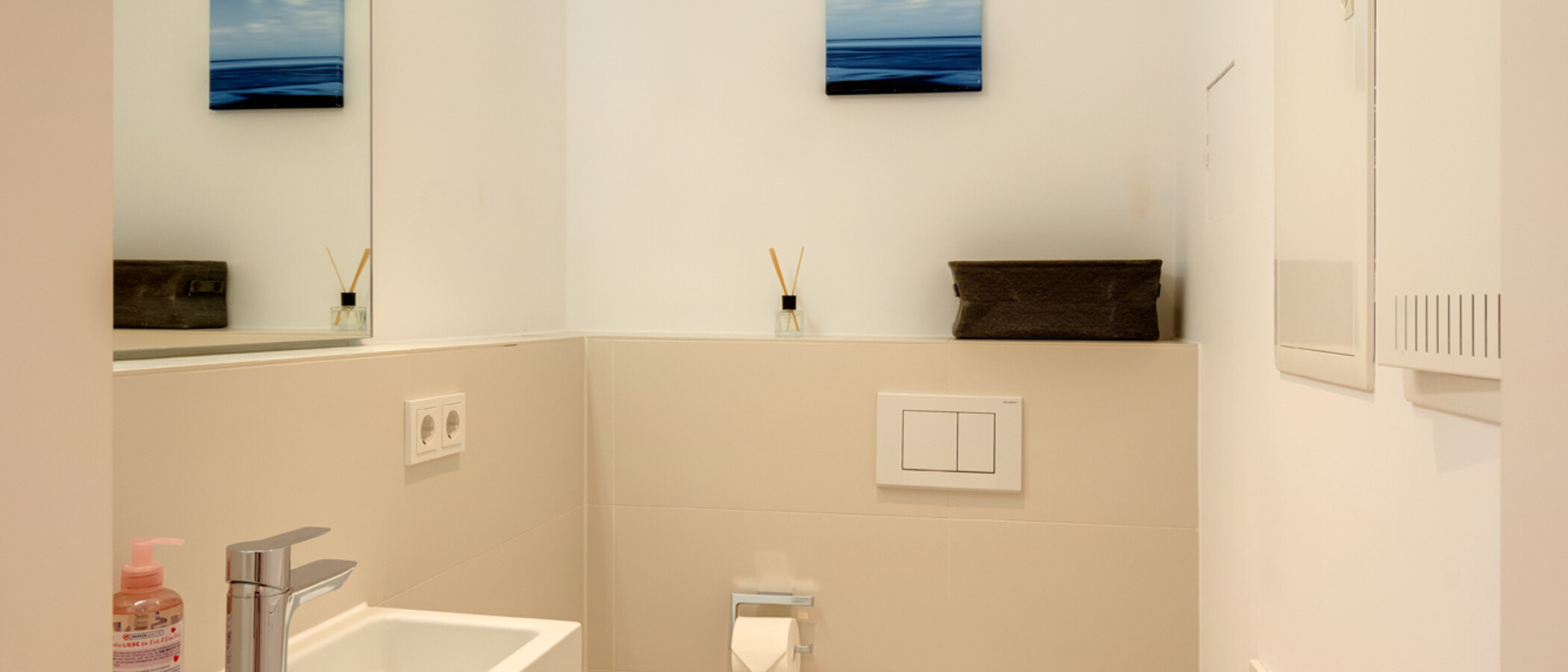 appartamento München Nymphenburg 01 toilette per gli ospiti 10628