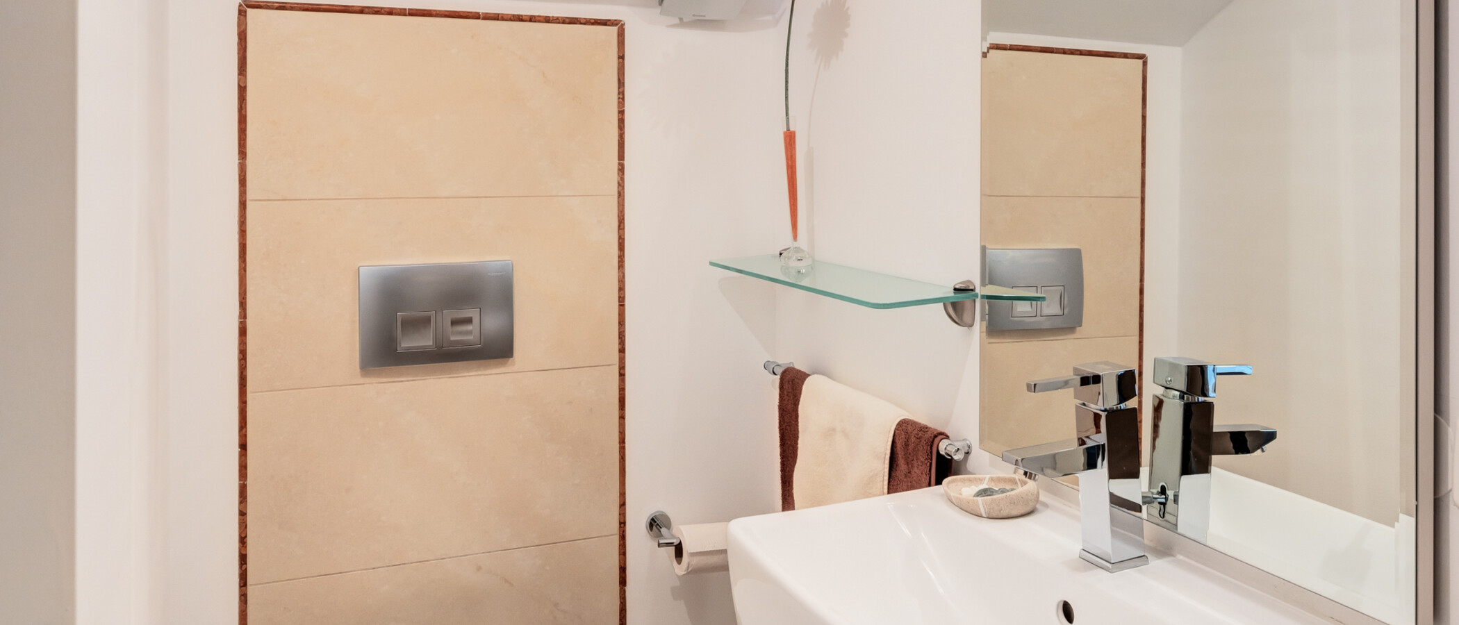 attico Gräfelfing 01 toilette per gli ospiti 10636