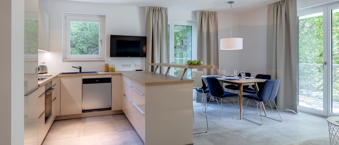 appartamento München Bogenhausen 02 cucina 10643