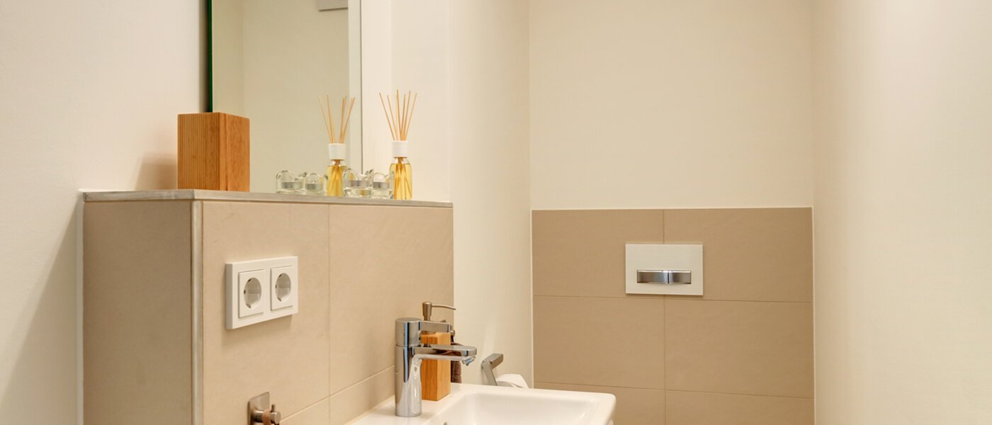 casa München Schwabing 02 toilette per gli ospiti 10644