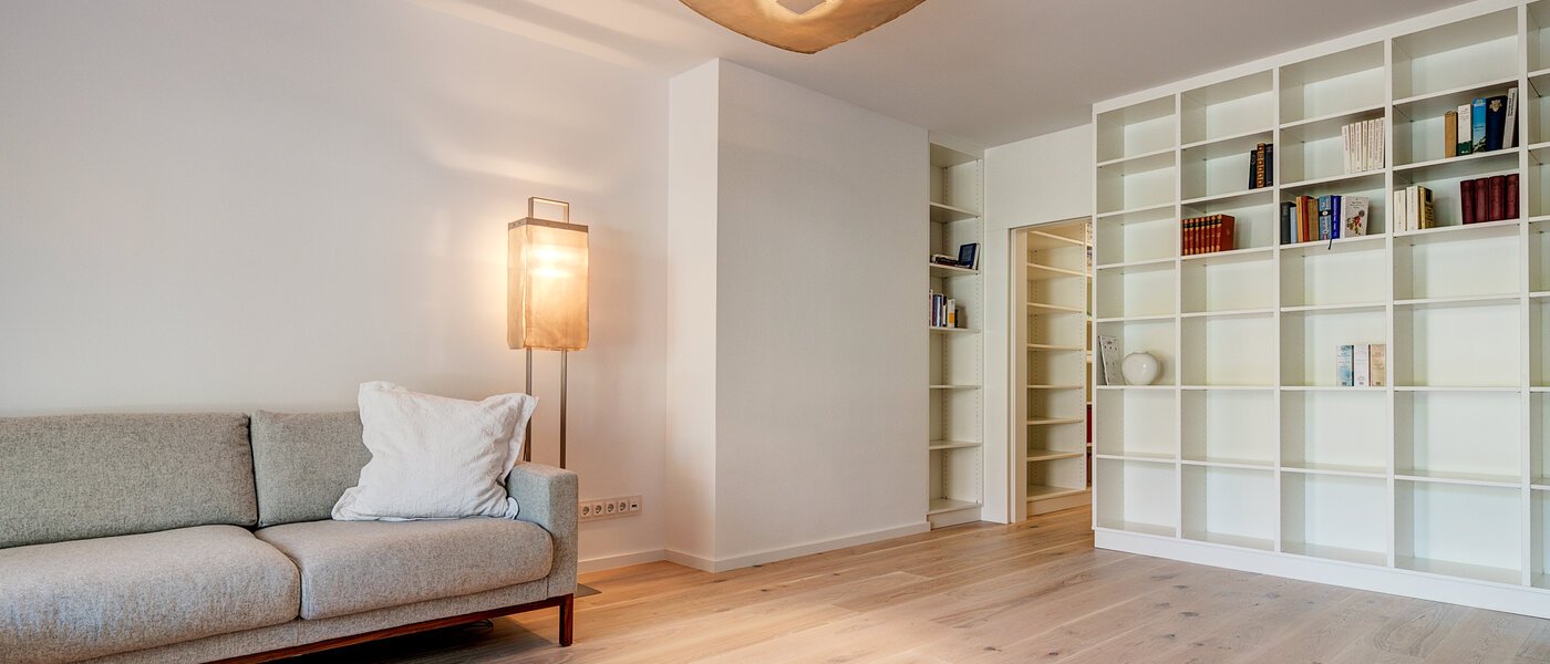 appartamento München Schwabing-West 04 soggiorno 10645