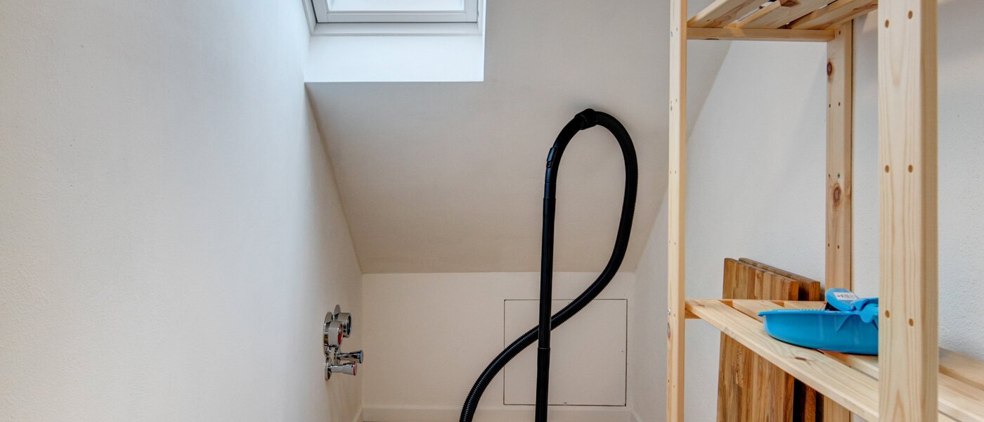 attico Eching 01 ripostiglio 10655