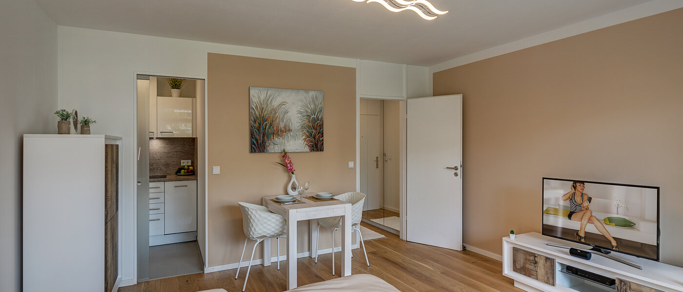 appartamento München Obermenzing 03 soggiorno 10663