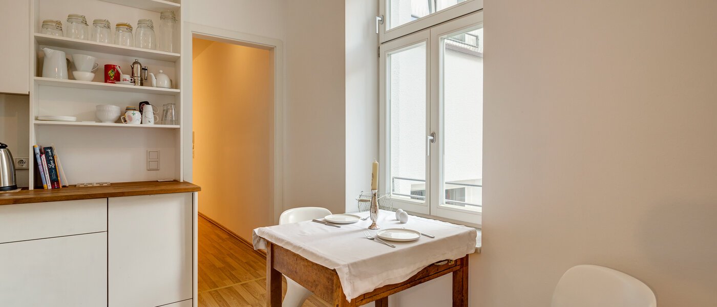 appartamento München Gärtnerplatzviertel 04 cucina 10715