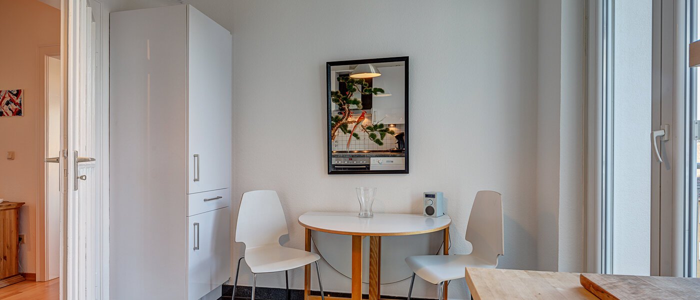 appartamento München Schwabing (links der Leopoldstraße) 03 cucina 10852